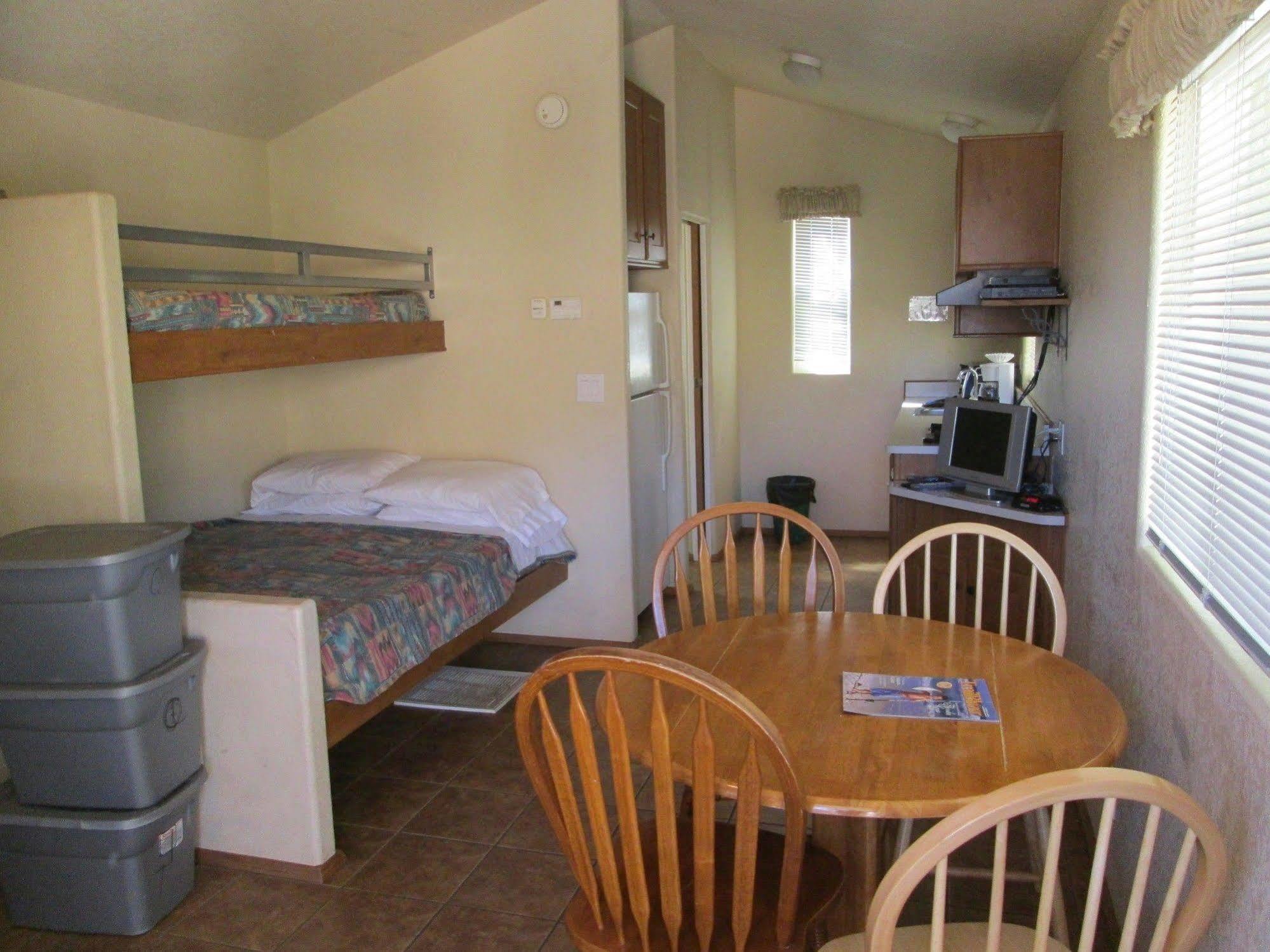 Rancho Oso Rv & Camping Resort ゴリータ エクステリア 写真